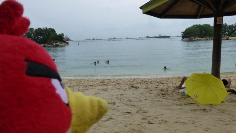 The traveling Birdie in Sentosa, Singapore www.ourlifeourtravel.com