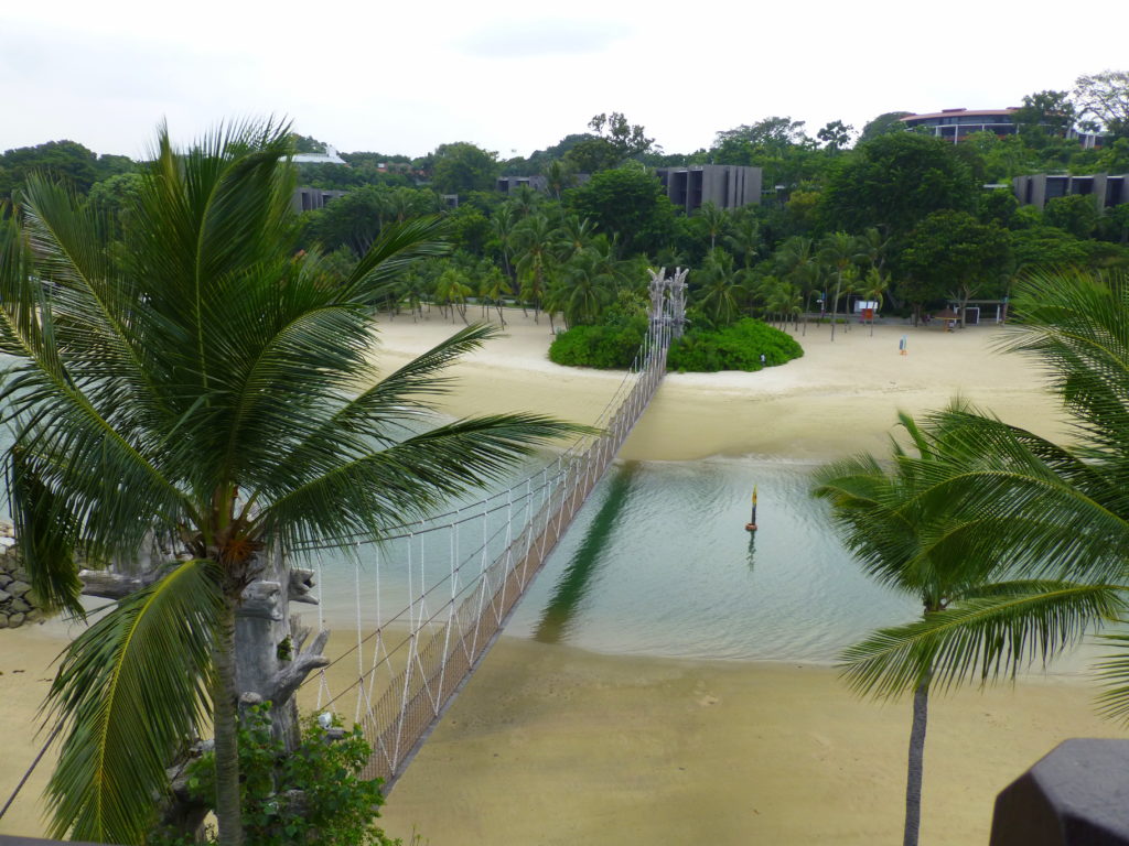 The bridge from Palawan beach to the small island.