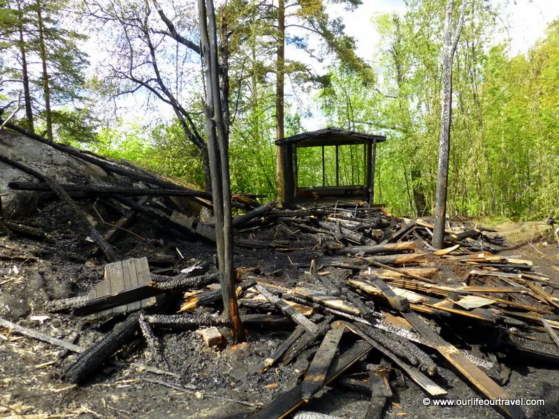 Villa destroyed by fire.