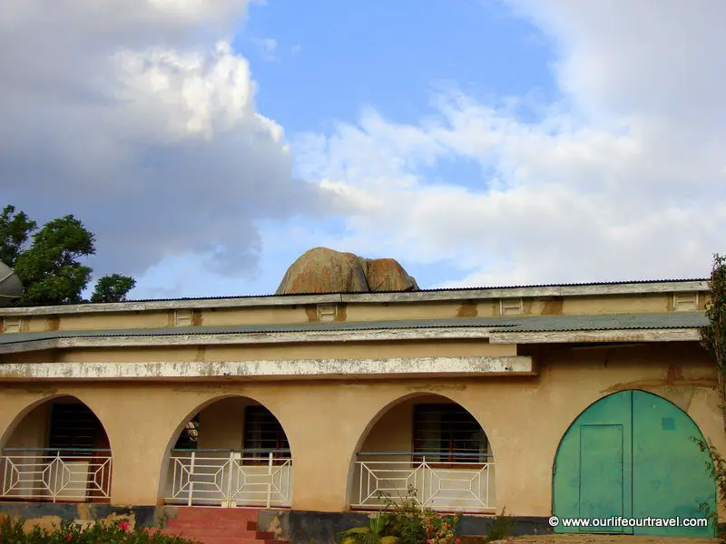 The Gangilonga Rock above the villa