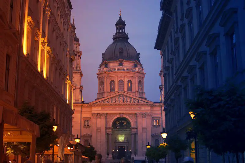 St. Stephen Basilica, Must See in Budapest