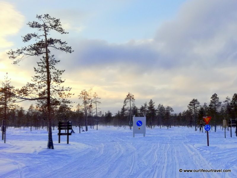 Snowmobile roundabout - Finland