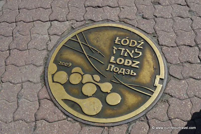 Manhole at the center of Łódź