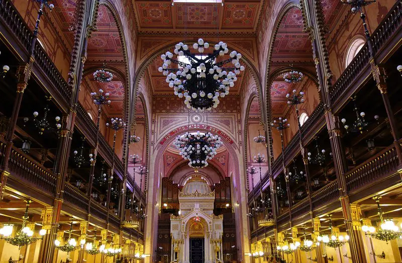 The biggest synagogue in Europe: Dohany Street Synagogue